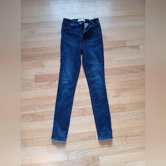 Abercrombie & Fitch Denim - Abercrombie & Fitch Skinny Jeans - Size 0